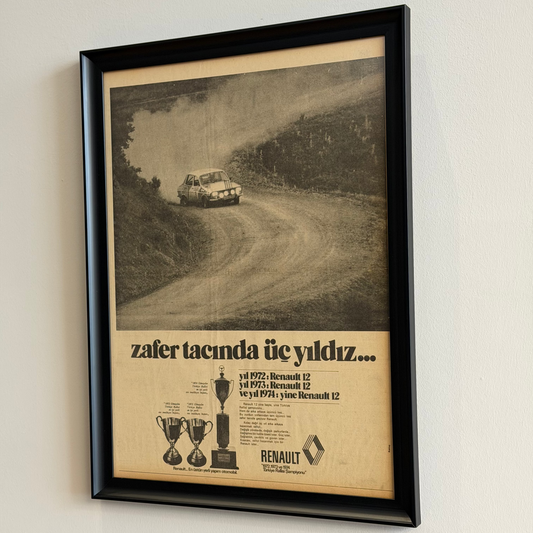 Renault 12 Zafer Tacında Üç Yıldız Orijinal Türkiye Dönem Reklamıdır (Sonradan Baskı Değildir)