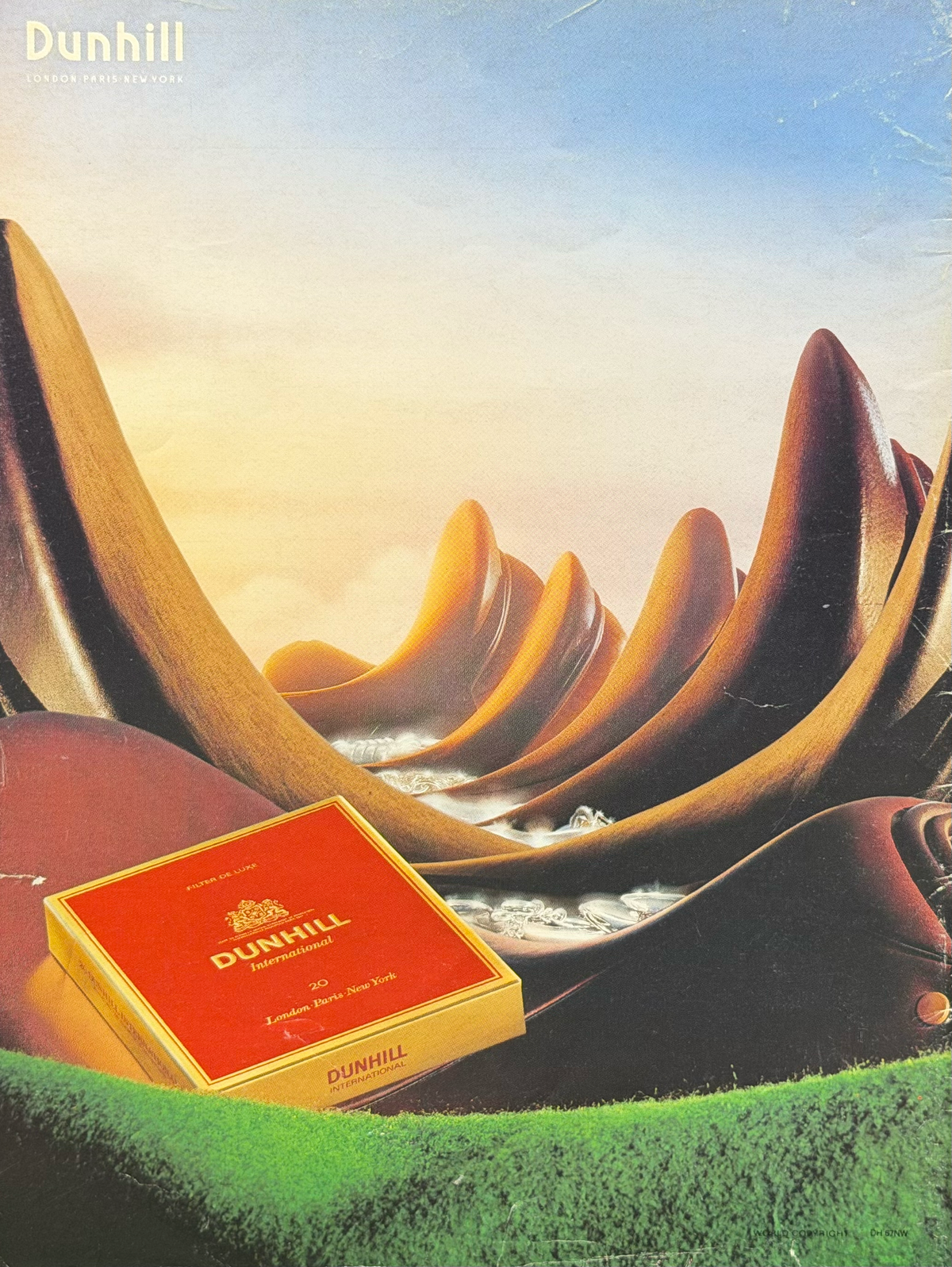Dunhill International Orijinal Dönem Reklamıdır (Sonradan Baskı Değildir)