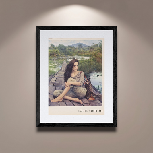 Louis Vuitton Angelina Jolie Orijinal Dönem Reklamıdır (Sonradan Baskı Değildir)