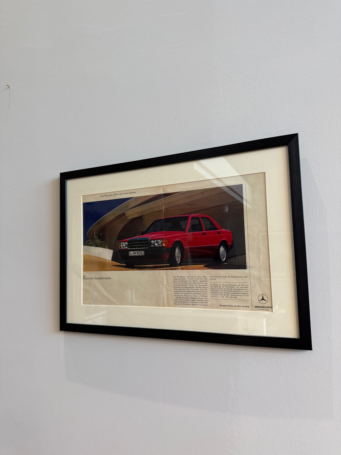 Mercedes-Benz 190E Orjinal Dönem Reklamı– “Form ist Charaktersache”