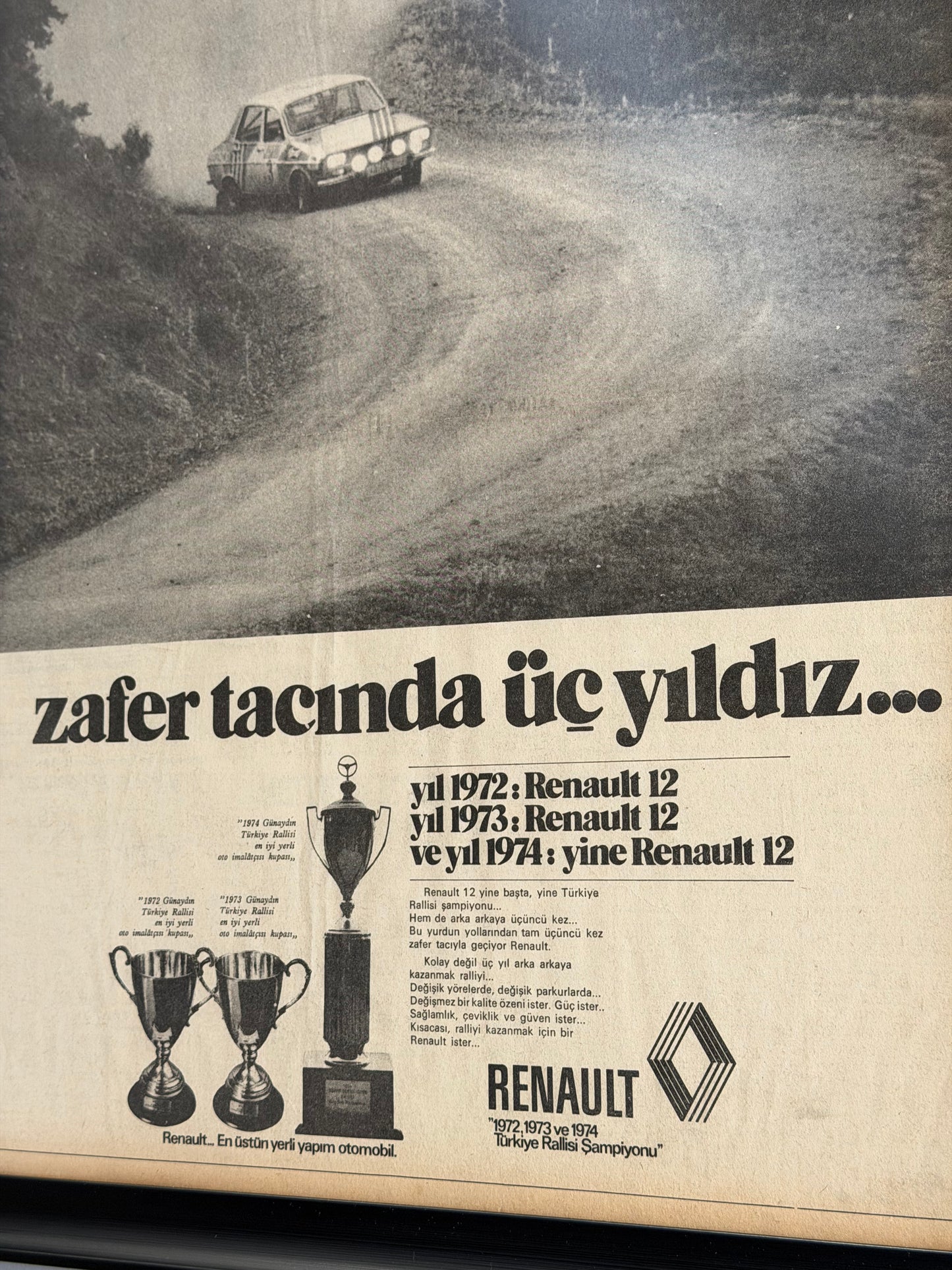 Renault 12 Zafer Tacında Üç Yıldız Orijinal Türkiye Dönem Reklamıdır (Sonradan Baskı Değildir)