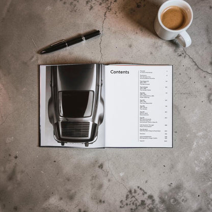 Porsche 911 Ultimate Sports Car as Cultural Icon Kitap