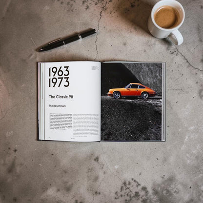 Porsche 911 Ultimate Sports Car as Cultural Icon Kitap