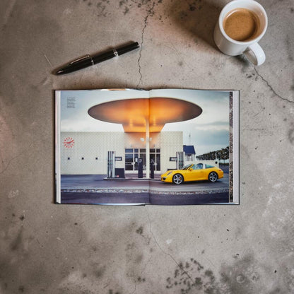 Porsche 911 Ultimate Sports Car as Cultural Icon Kitap